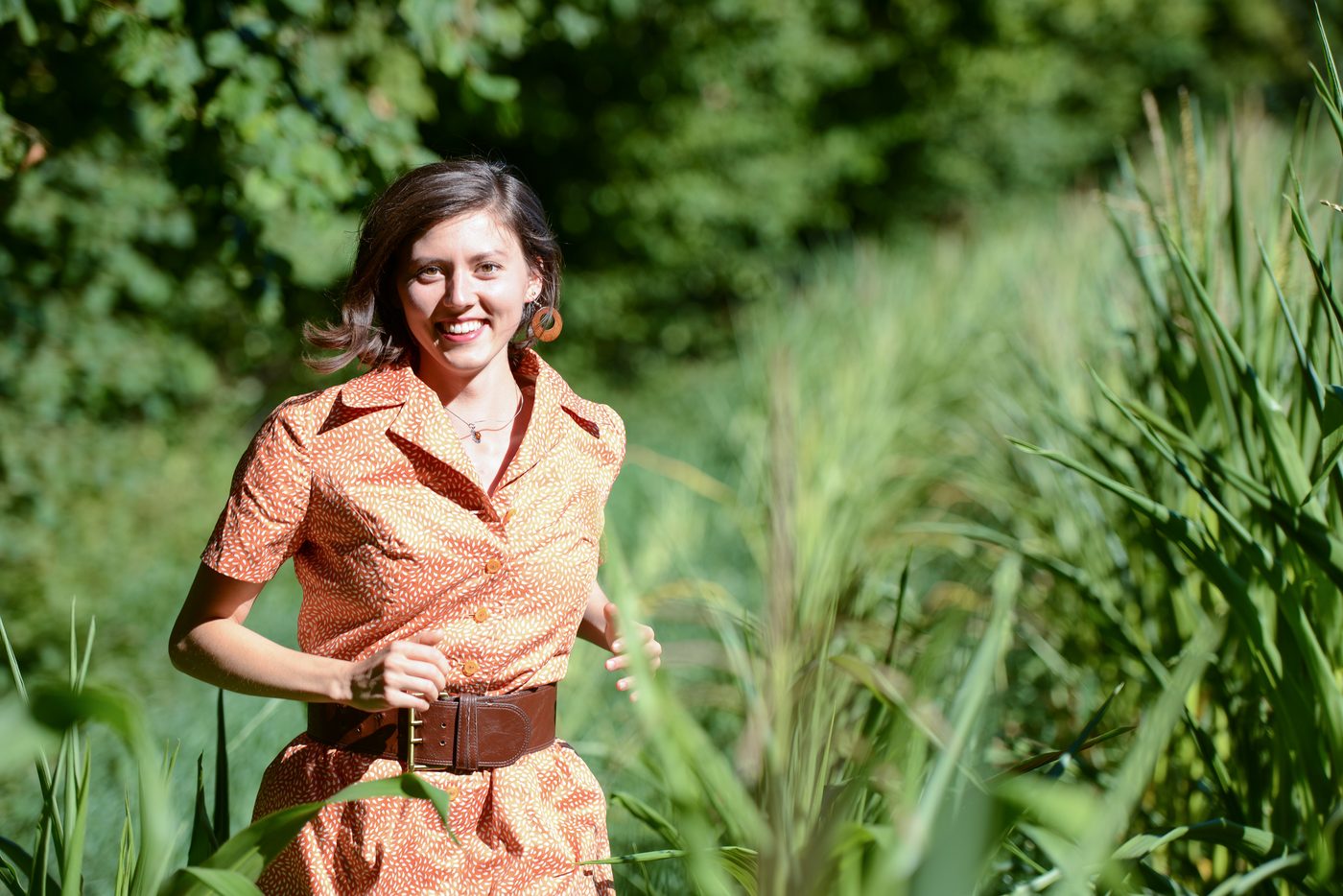 Susanna Holowati in der Natur