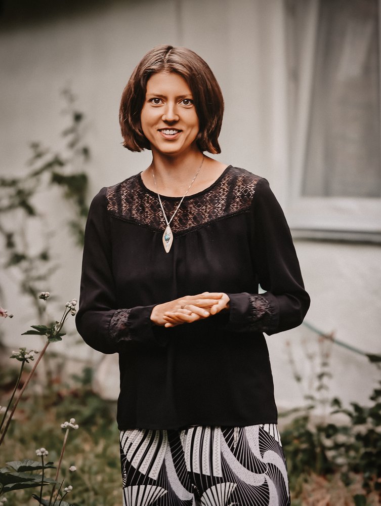 Susanna Holowati Portrait